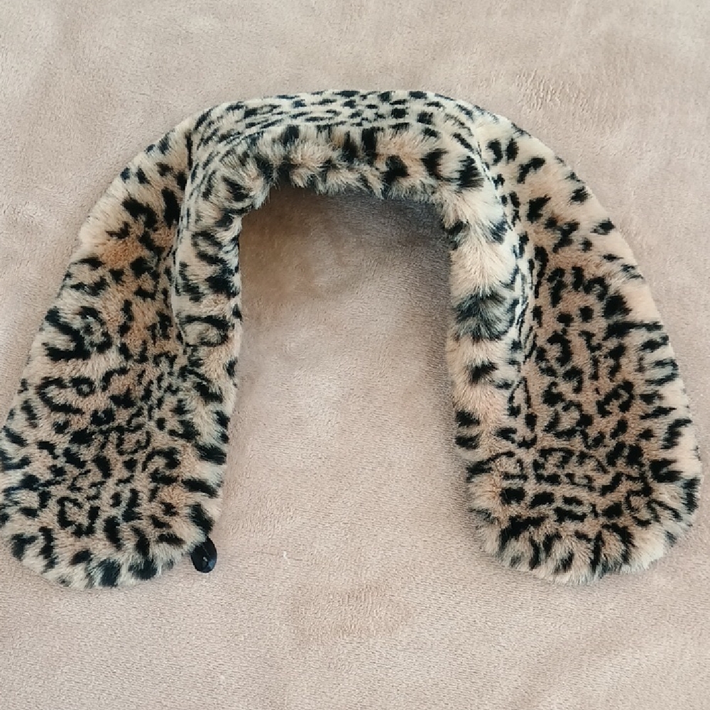 Faux Cat Fur Detached Collar